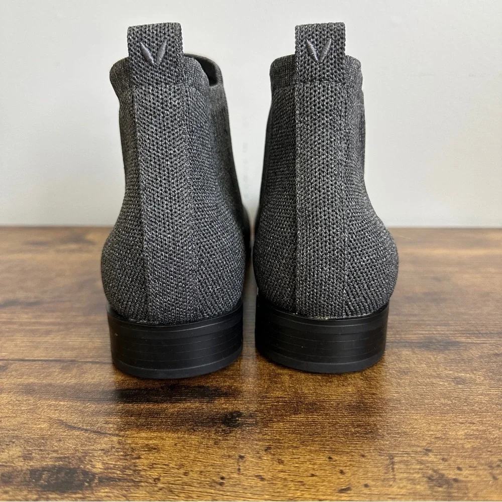 Vivaia Boots Gray 40 Chelsea‎ Ryan Square Toe Water Repellent Size 9 Stretch